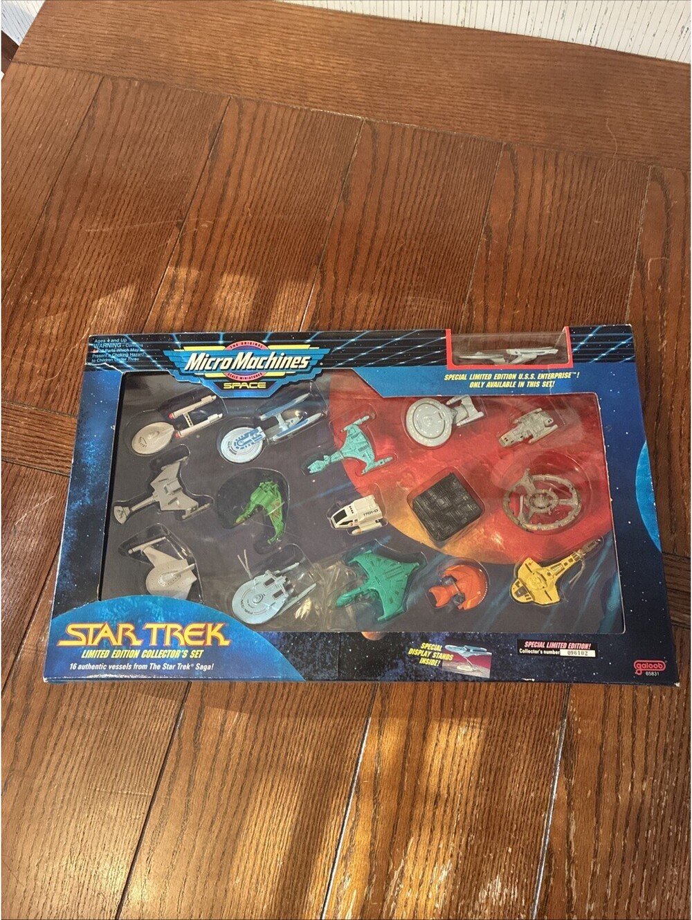 Micro Machines Star Trek Limited Edition Collector's Set 16 Vessels Vintage 1993